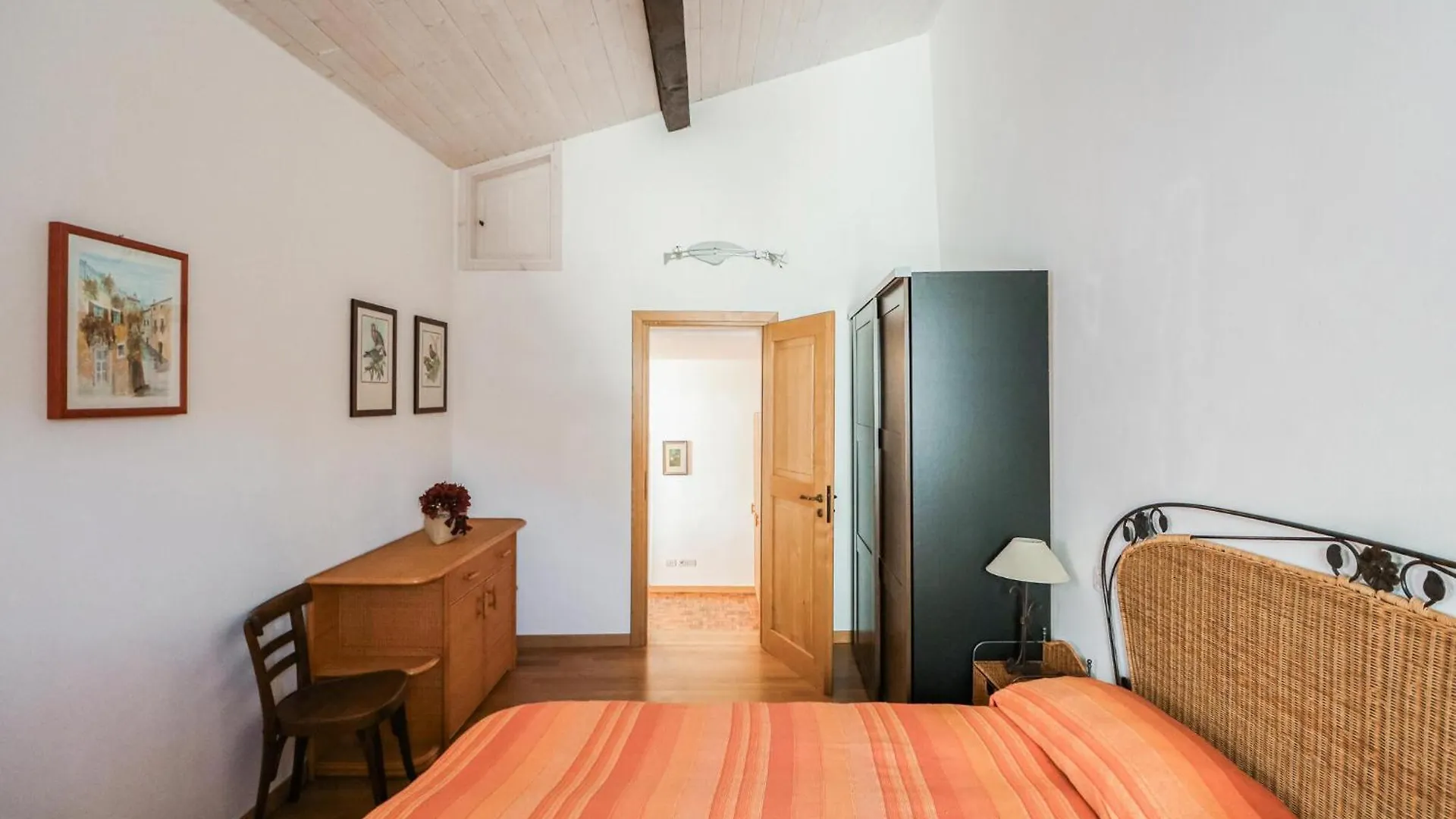 Holiday home 2 Bedroom Beautiful Home In Castagnetoli Mulazzo