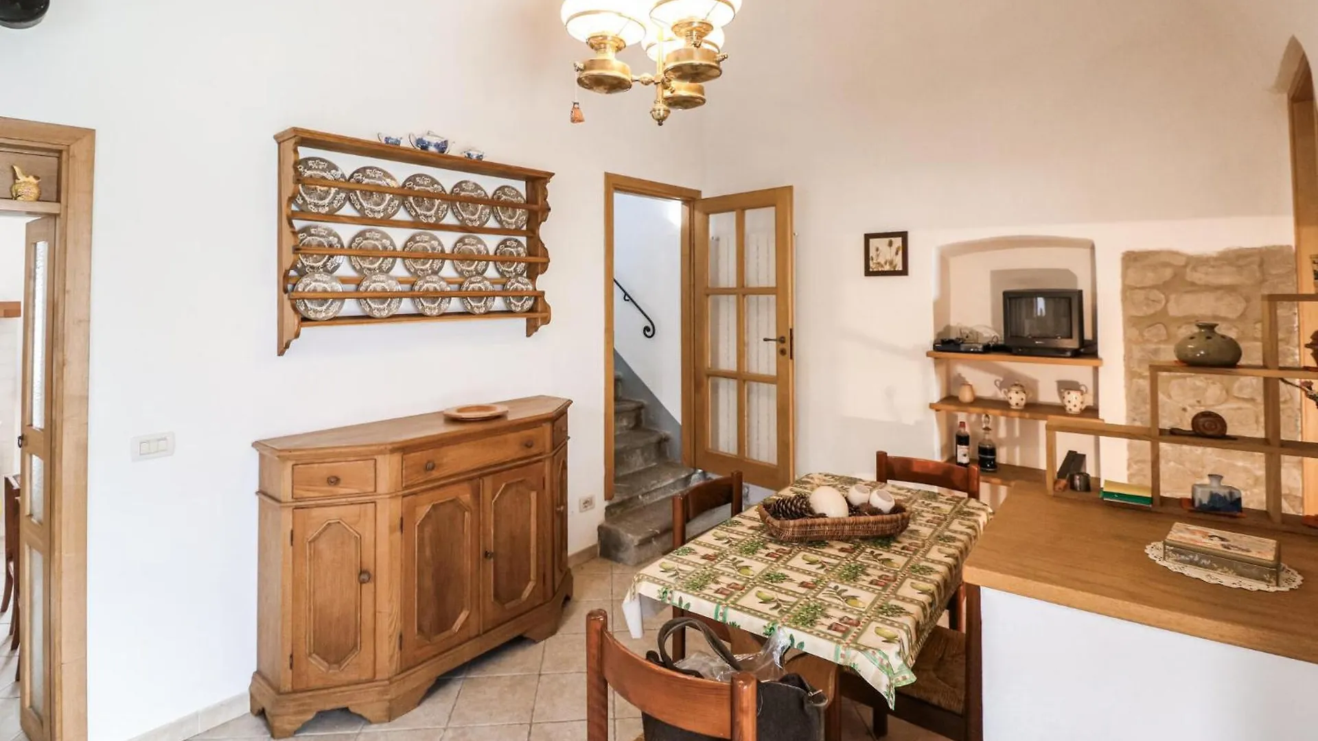 2 Bedroom Beautiful Home In Castagnetoli Mulazzo 0*,