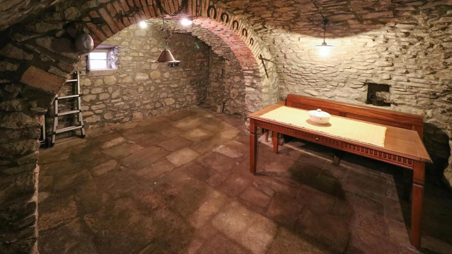 2 Bedroom Beautiful Home In Castagnetoli Mulazzo