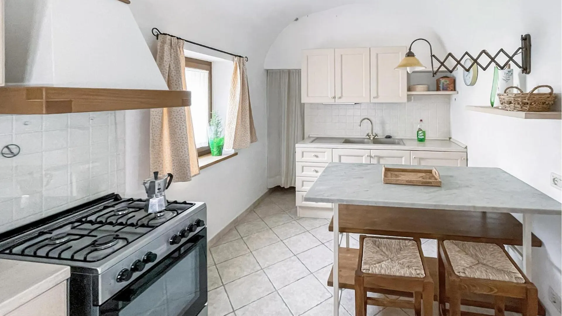 2 Bedroom Beautiful Home In Castagnetoli Mulazzo Italy