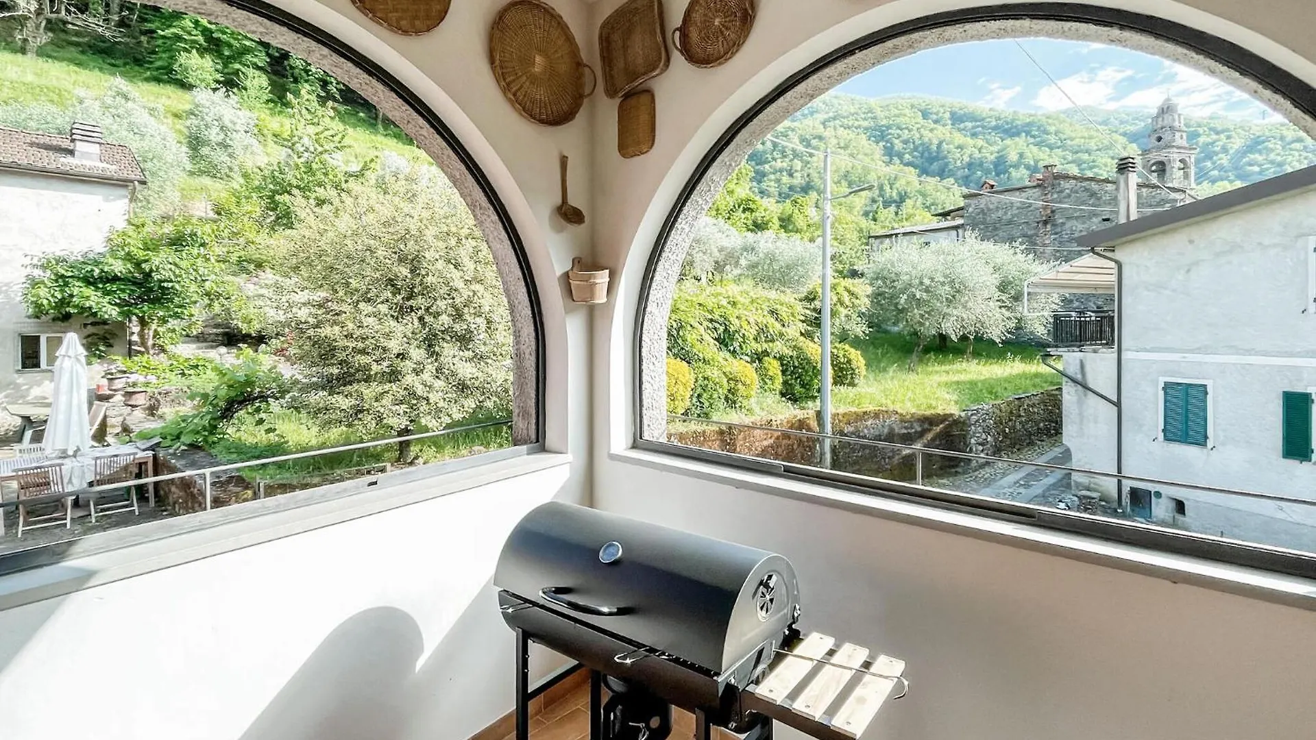 2 Bedroom Beautiful Home In Castagnetoli Mulazzo 0*,